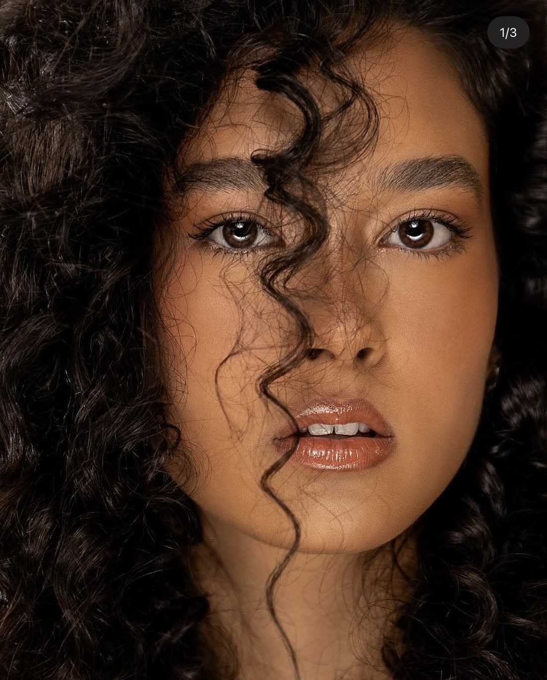 Resultado de maquiagem — retrato editorial